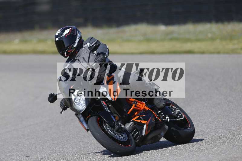 /01 02.04.2026 MAZ ADR/Gruppe rot/ohne